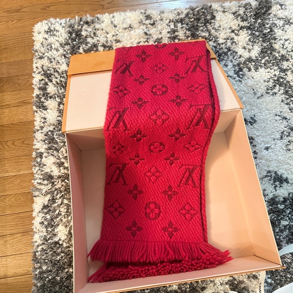 Louis Vuitton Accessories - Authentic Logomania Dark Pink Scarf (soft red)